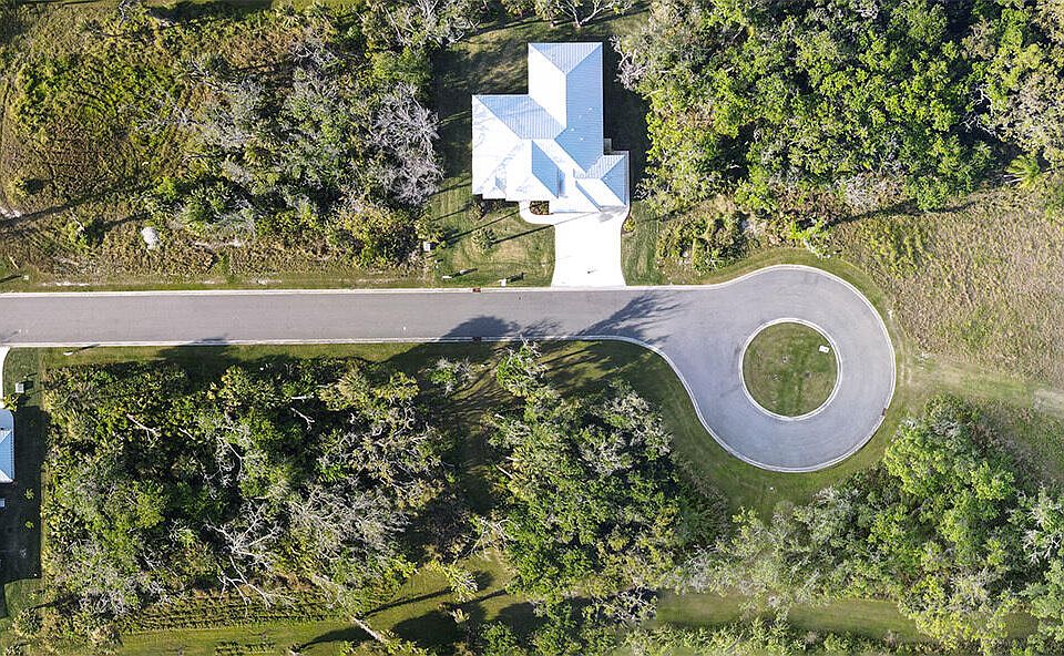 1st image of 2420 Noble Oaks Lane