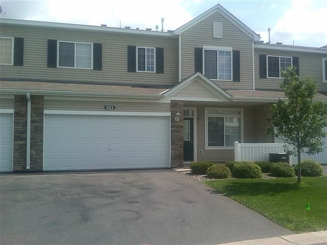 1st image of 821 Willow Glen Ct #821