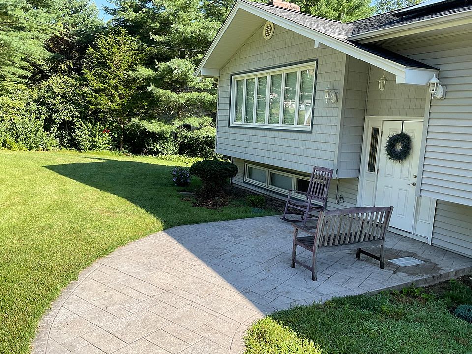 2nd image of 23 Overlook Rd