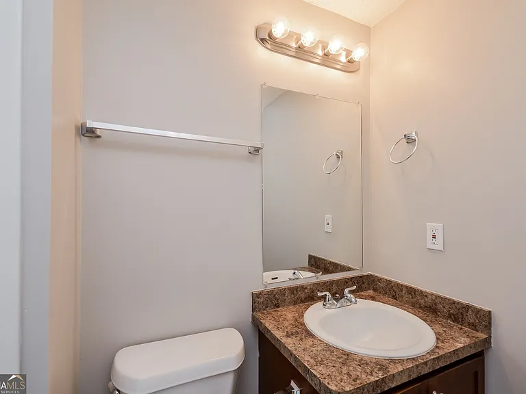 5176 Martins Crossing Rd — Photo 11
