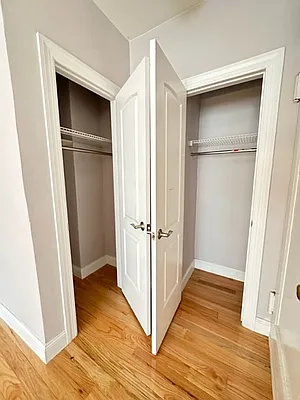 Rented by REAL New York | media 5