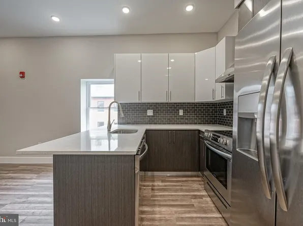 1072 N Front St #A, Philadelphia, PA 19123