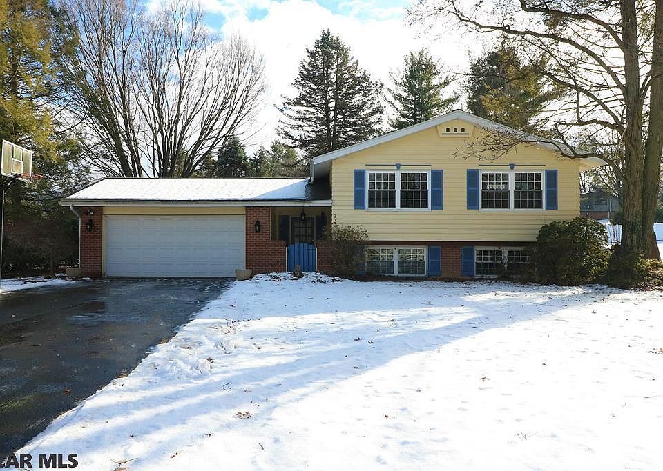 1st image of 926 Outer Dr