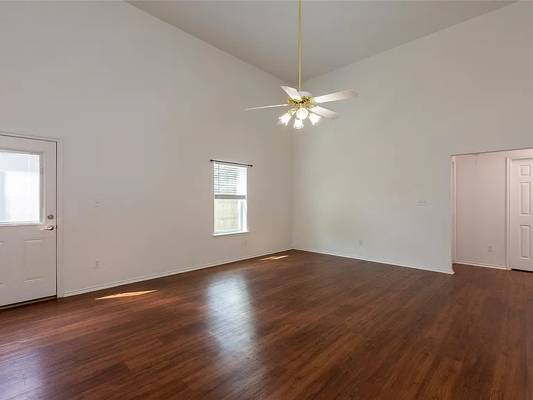 2571A Georgian Dr — Photo 17