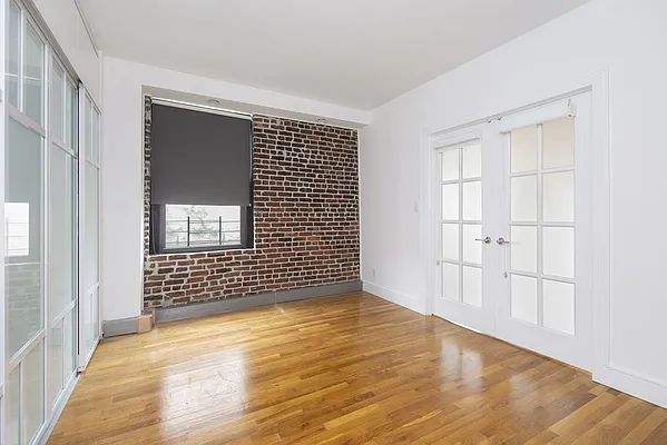 Rented by Compass | media 10