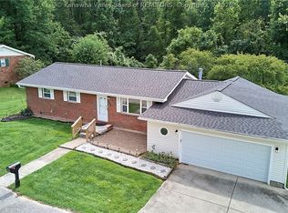 106 Savilla Ln, Charleston, WV 25312