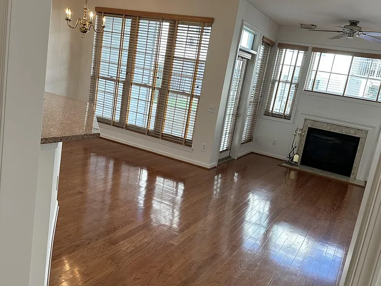 8232 Catbird Cir — Photo 4
