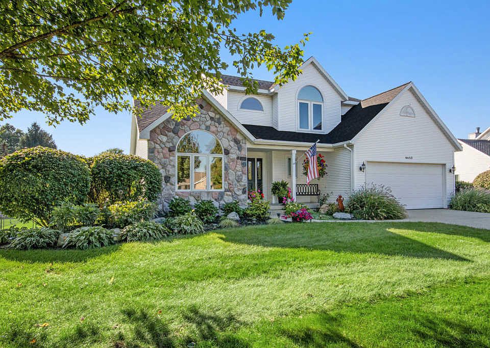 1st image of 6653 Glen Hollow Dr SE