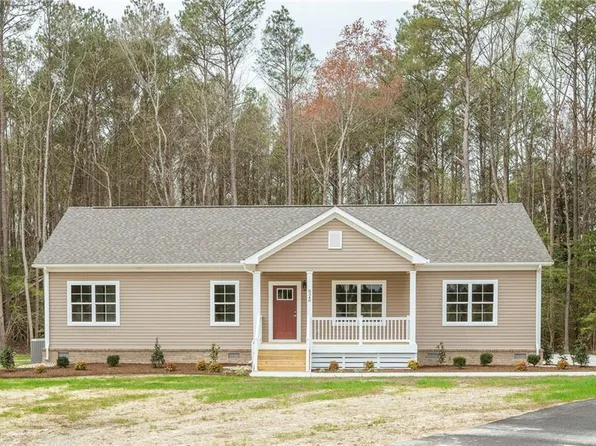 8348 Pineview Rd, Suffolk, VA 23437