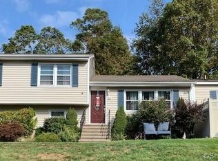 15 Jason Wright Dr, Ansonia, CT 06401