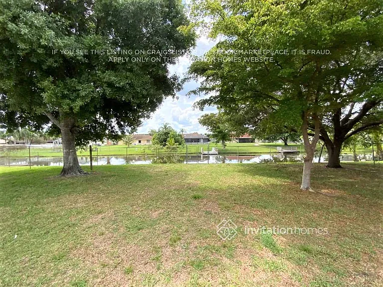 112 Granada St — Photo 21