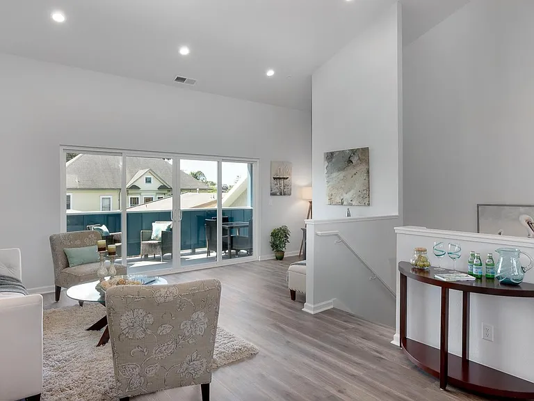 534 S Branciforte Ave — Photo 7