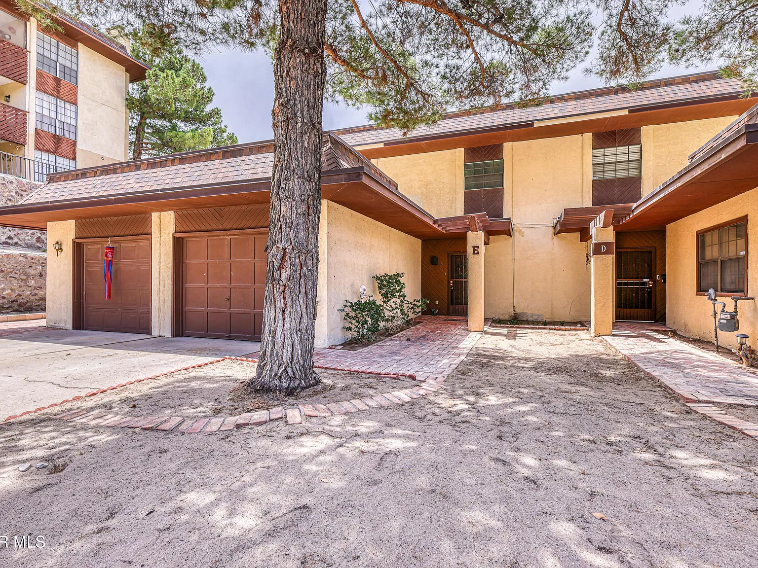 3 bed, 2.5 bath, 1538 sqft, $2,050 — Photo 3