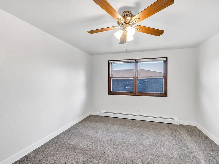 Lenwood Apartments — Photo 6