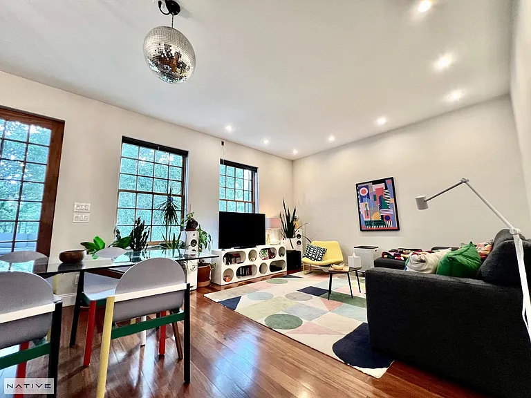 98 India St #3 — Photo 4