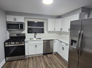 1009 S Marlyn Ave, Essex, MD 21221