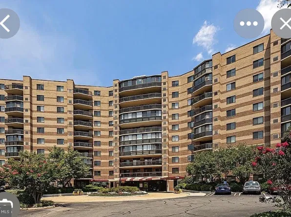 8350 Greensboro Dr APT 424, Mc Lean, VA 22102
