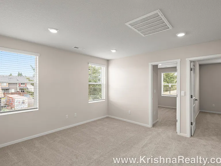 10620 NE 120th Pl — Photo 14