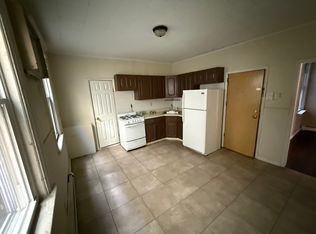 22 E 29th St #2F, Bayonne, NJ 07002