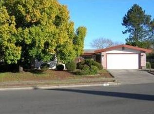 19 Santa Maria Dr, Novato, CA 94947