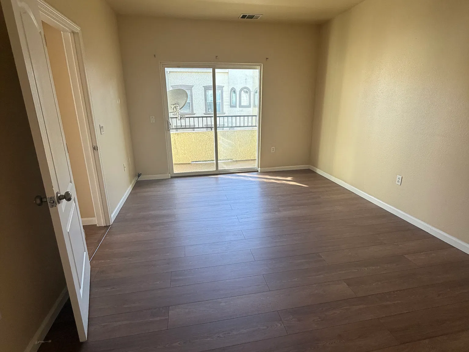 2 bed, 1519 sqft, $2,500 — Photo 4
