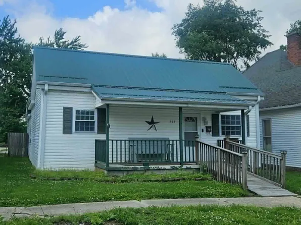 313 SE 7th St, Washington, IN 47501