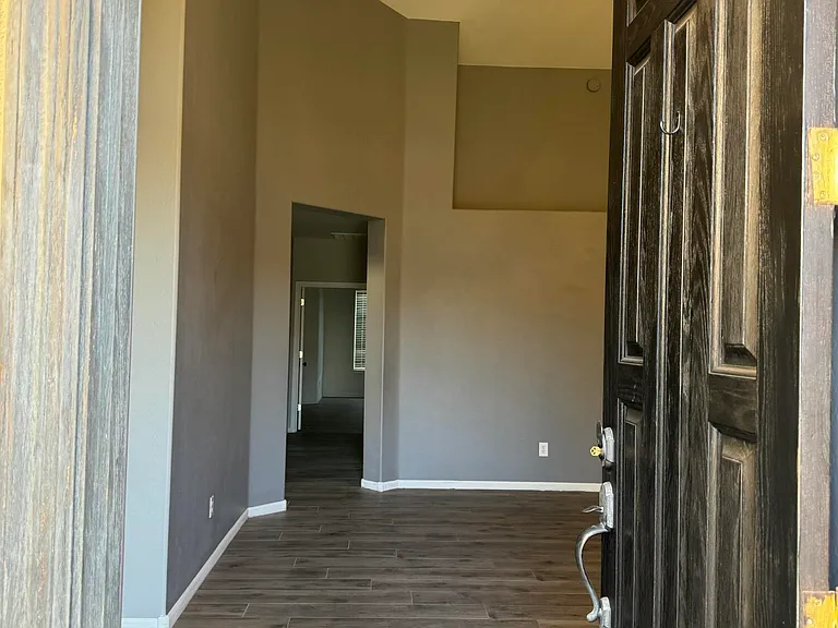 2057 N 132nd Dr — Photo 2