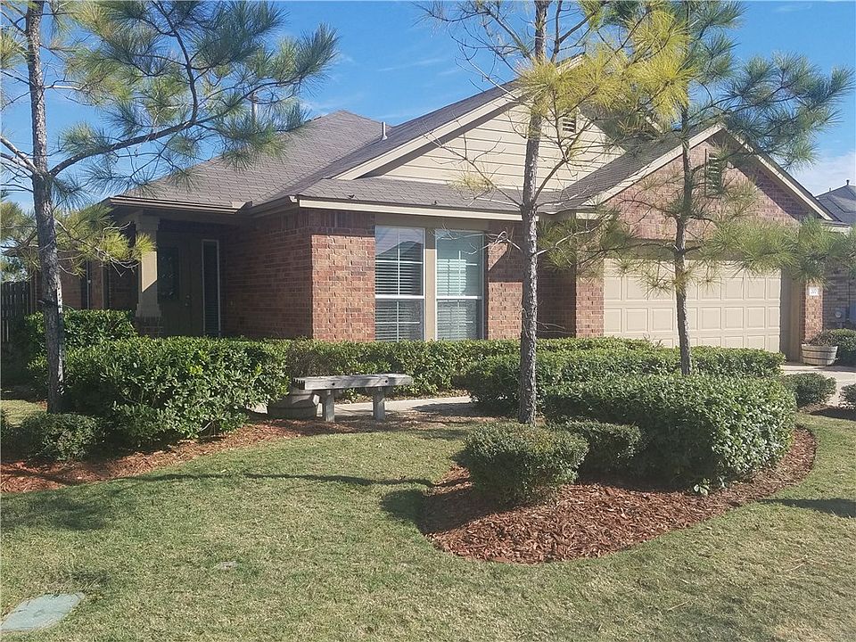 1st image of 207 Pack Horse Dr
