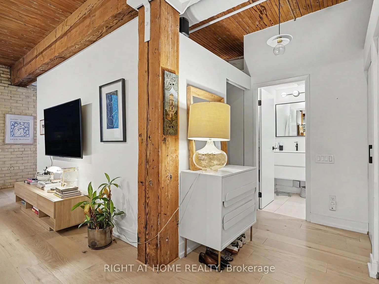1 bed, $3,300 — Photo 4