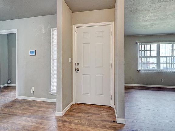 4th image of 515 N Kelley Ave