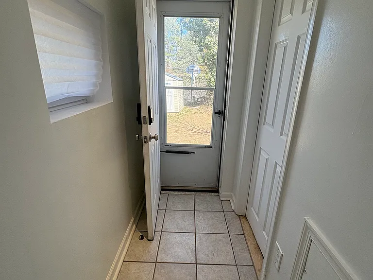 5527 Pulaski Ave #1 — Photo 10