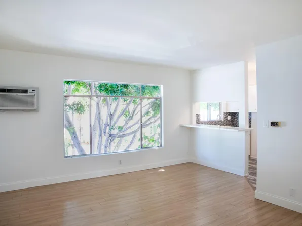 951 N Curson Ave #8, Los Angeles, CA 90046