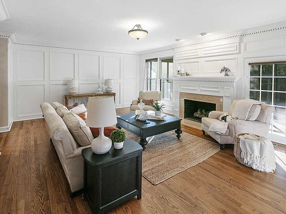 5th image of 1001 Westmoreland Blvd
