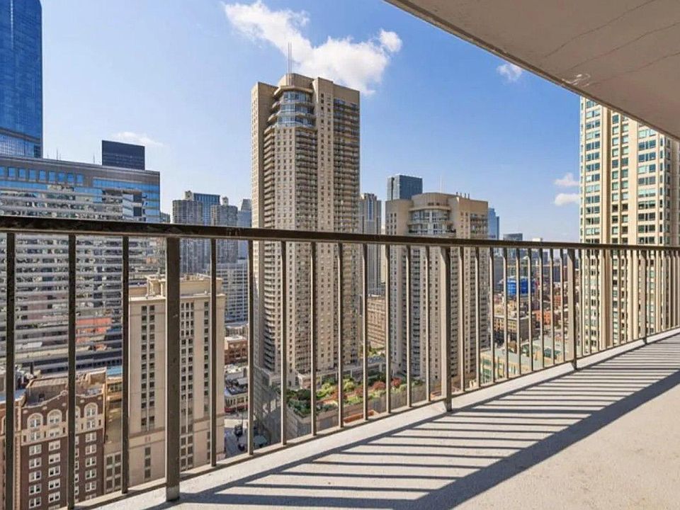 1st image of 10 E Ontario St #3400
