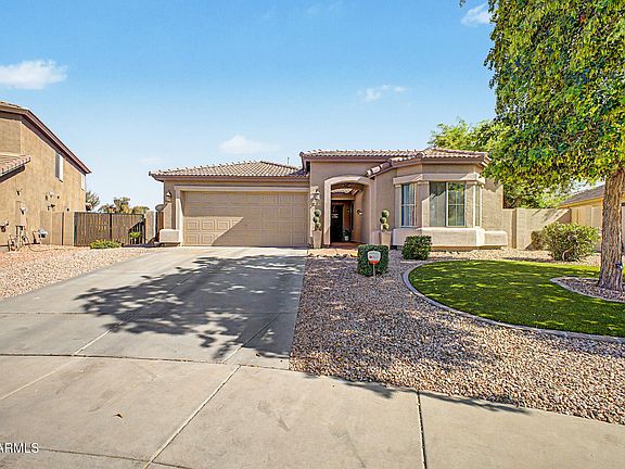 3rd image of 43741 W WOLF Drive