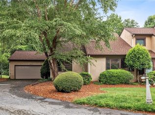 1955 Eastchester Dr Unit A, High Pt, NC 27265
