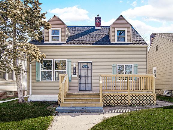 2nd image of 357 Taft Pl