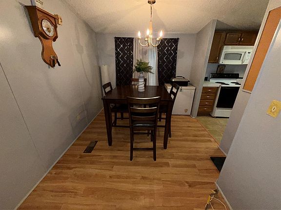 3rd image of 10 Jabo Lee Rd