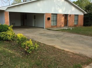 2435 Mecom Dr, Shreveport, LA 71104
