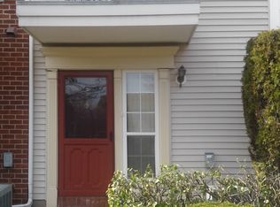 5 Droyers Pointe Blvd, Jersey City, NJ 07305