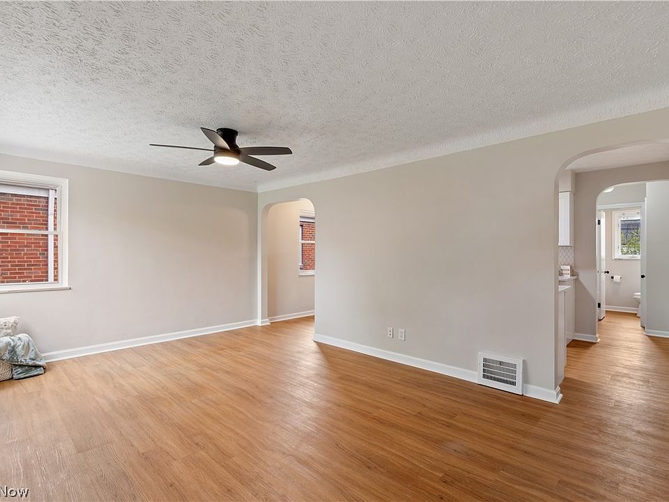 2822 Fortune Ave, Parma, OH 44134 Zillow