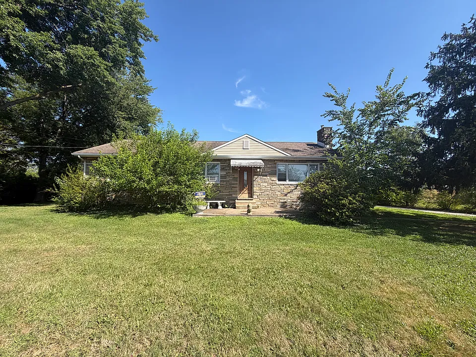 546 Burnside Ave