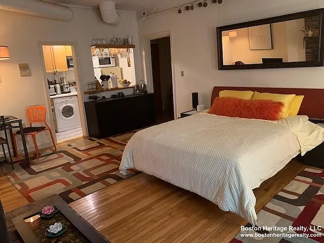 240 Marlborough St #B — Photo 5