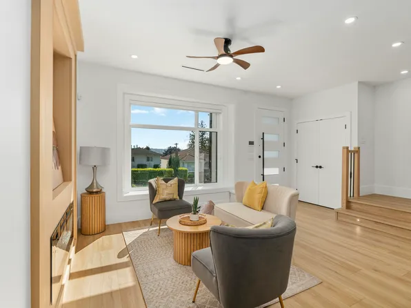 3749 Union St, Burnaby, BC V5C 2W2