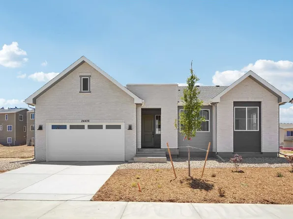 24406 E 35th Dr, Aurora, CO 80019