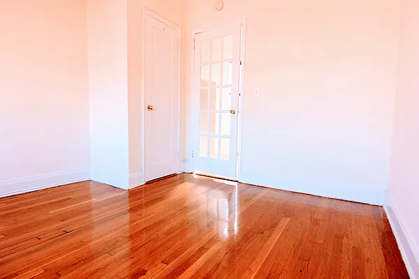 Rented by Voro, LLC | media 10