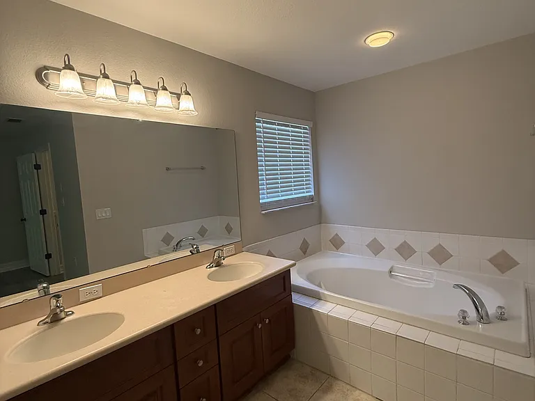 1529 Crescent Hills Dr #1 — Photo 12