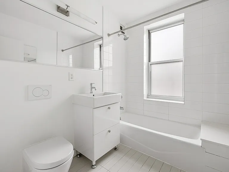 364 W 18th St #4N — Photo 10