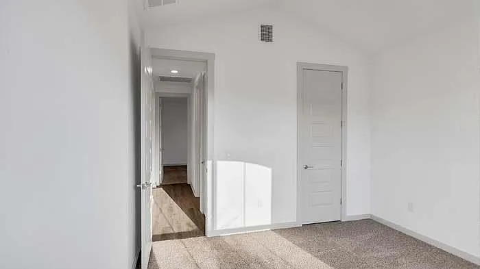 1845 Flying Horseshoe Bnd — Photo 2