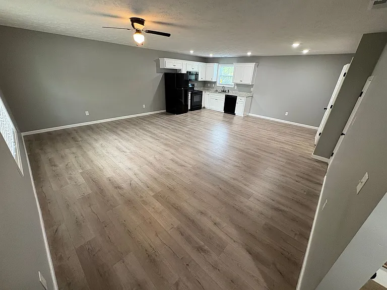705 Haley St — Photo 5